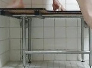 banyo-yapma, fışkıran-su, anal, üstüneyüzüne-boşalma, kocaman-yarak, zorluk-derecesi, ilk-sefer, duş, tek-kişilik, yarak