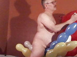 Squiggly Balloon Ride and Pop!!! - Retro - Balloonbanger