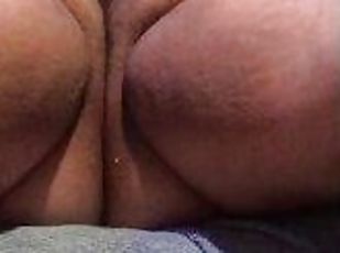 Gros nichons, Grosse, Poilue, Masturbation, Mamelons, Orgasme, Chatte (Pussy), Ejaculation sur le corps, Belle femme ronde, Fétiche