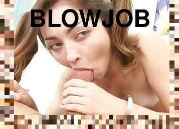 blowjob-seks-dengan-mengisap-penis, sudut-pandang, kepang-rambut, muda-diatas-18, berhubungan-dengan-wajah, payudara-kecil, pengisapan