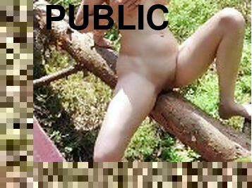 mastubasi, umum, vagina-pussy, amatir, handjob-seks-dengan-tangan-wanita-pada-penis-laki-laki, kecil-mungil, seorang-diri, hutan, payudara-kecil