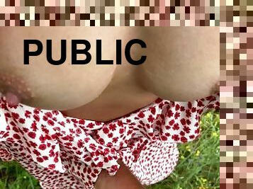 masturbation, en-plein-air, pisser, public, milf, maman, branlette, secousses, point-de-vue, ejaculation