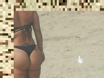 Hispanic booty babe outdoor voyeur scene