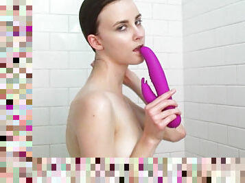 Hardcore brunette Jay Taylor and her lovely dildo