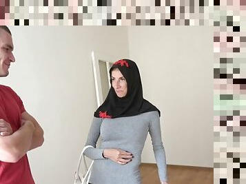 Muslim milf wants to live in prague