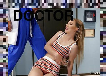 An old doctor fucks a young girl better than her boyfriend.