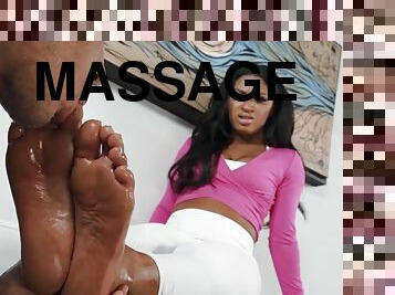 What starts off with a feet massage turns into a hard pussy fucking