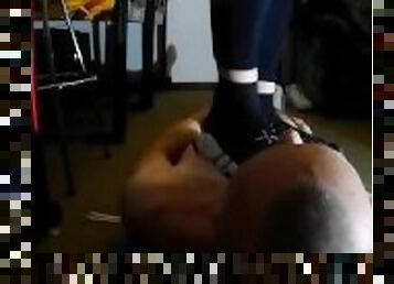 Hard Sneaker Trampling