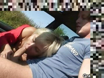 Dude pounds blonde granny in his car