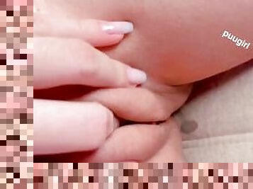 Close up wet pussy fingering