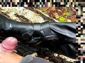 Hot Latina gets Boots covered in CUM during hike ???? (Outdoor/Public)