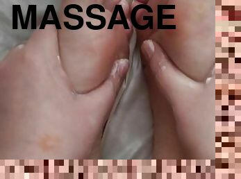 TRIM MY NAILS. FEET MASSAGE. CREAM ON MY FOOT