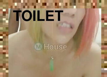 asiatique, baignade, amateur, ejaculation-sur-le-corps, thaï, toilette, tatouage