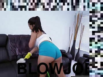 Hardworking latina julz gotti bounces on dick at work