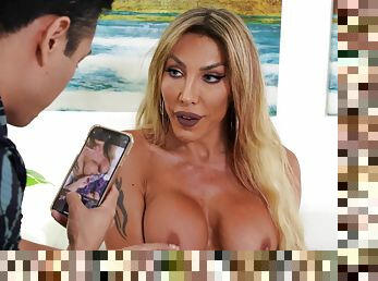 Glamour shemale horny porn clip