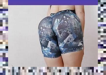 Cuál de estos leggins le queda mejor a mi culo?