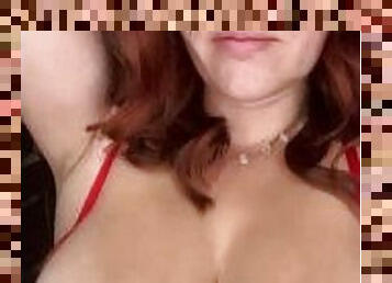 gros-nichons, amateur, babes, milf, maman, rousse, gros-seins, solo