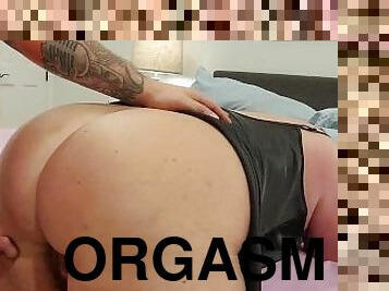 perä, orgasmi, typykät, milf, äityli, pilluuntulo, kiimainen, nussiminen, puuma