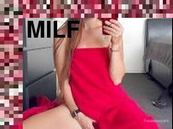 MILF Trisha loves tasting her own pussy until she orgasms