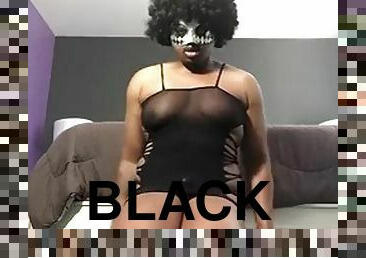 Black Crossdresser in Lingire Shaking Shaking Shaking