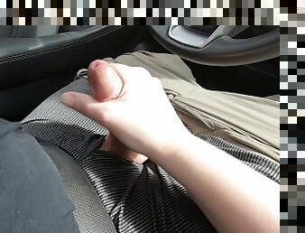 masturbation, amateur, ejaculation-sur-le-corps, maison, branlette, couple, voiture, secousses, point-de-vue