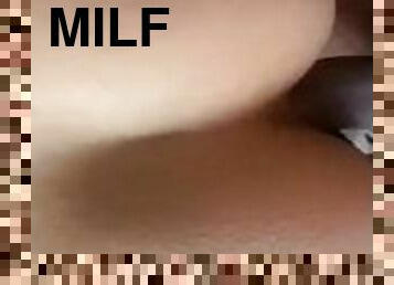 Milf da su bonito su culo