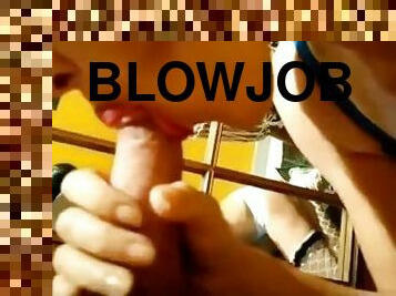 Brunette blowjob!????