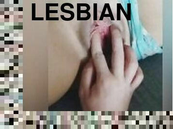Giving pleasure to a lesbian