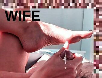 femme, amateur, babes, ejaculation-sur-le-corps, milf, maman, branlette, pieds, point-de-vue, ejaculation