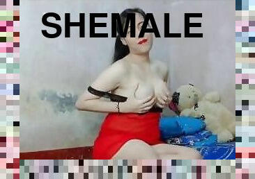 Shemale Masturbasi