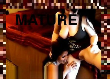 maturi, mammine-mature, videocamera, trio, esotiche, telecamere-nascoste