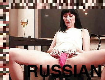 Russian housewife Eva (Nimfa) 39 yo shaved her hairy pussy