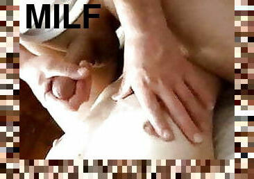 femme, amateur, ejaculation-sur-le-corps, milf, maison, maman, américaine, bisexuels, brunette, petits-seins