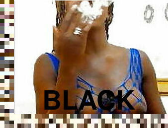 transexual, negra-ebony, negra, bonita, fumando