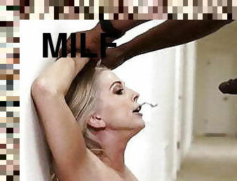 mamada, interracial, madurita-caliente, hardcore, negra, primera-persona, rubia, lencería