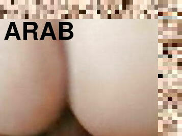 anal, arabskie, walenie-konia, wytrysk, sperma, robienie-dobrze-stopami, lizanie-tyłka, karmiące-piersią