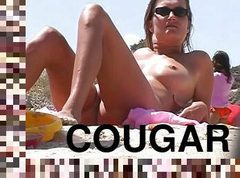 gros-nichons, nudiste, en-plein-air, milf, cam, plage, voyeur, cougar