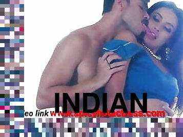 posisi-seks-doggy-style, orgasme, isteri, anal, gambarvideo-porno-secara-eksplisit-dan-intens, hindu, berciuman, suami, bersetubuh