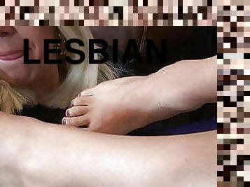 lesbian feet 