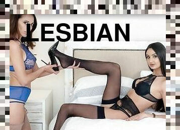 tate-mari, orgasm, pasarica, lesbiana, compilatie, cu-degetelul, ciorapi, lenjerie, tate, stand-pe-fata