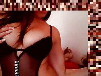 Webcam biceps muscle girl