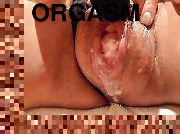 clito, masturbation, orgasme, chatte-pussy, amateur, jouet, ejaculation, horny, solo, humide