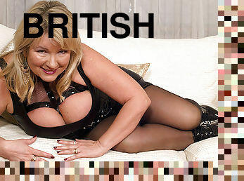 British Big Breasted Housewife Goes Wild - MatureNL