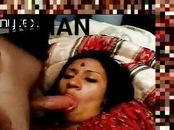 Indian woman has hot sex and fucks hard