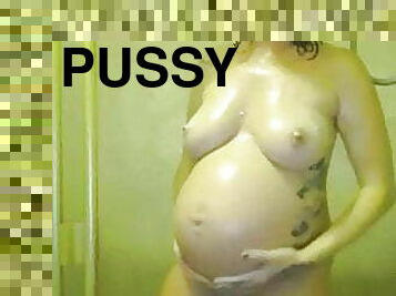 Fast Forward Video Of A Pregnant Woman Naked!