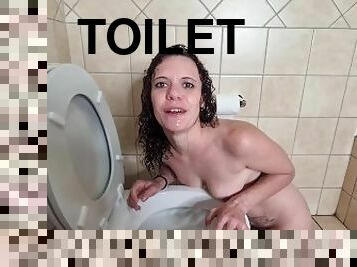 banyo-yapma, işeme, bir-deri-bir-kemik, amatör, orta-yaşlı-seksi-kadın, tuvalet, ufak-tefek-kadın, fetiş, duş, aşağılama