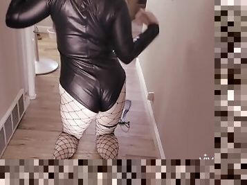 Ass Worship: Leather and Fishnets