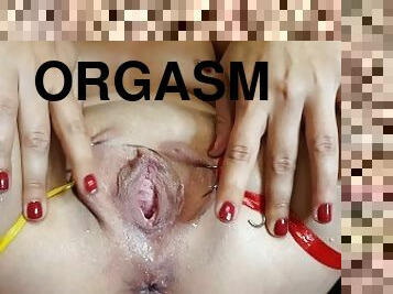 extrem, masturbation, bröstvårtor, orgasm, fitta-pussy, kvinnligt-sprut, cumshot, avrunkning, piercad, tight