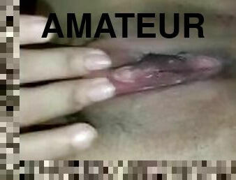 Masturbating my wet pussy, I'm horny, I want a penis.