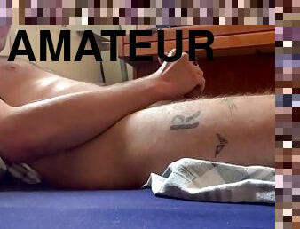 mastubasi, amatir, cumshot-keluarnya-sperma, homo, handjob-seks-dengan-tangan-wanita-pada-penis-laki-laki, sentakkan, eropa, mata-uang-euro, seorang-diri, realitas